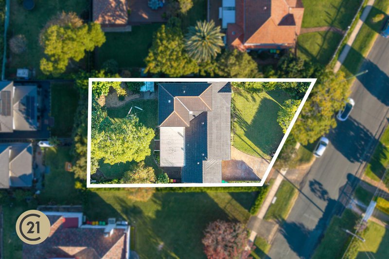 Photo - 12 New Farm Road, West Pennant Hills NSW 2125 - Image 16