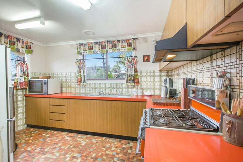 Photo - 12 Newcastle Street, Preston VIC 3072 - Image 5