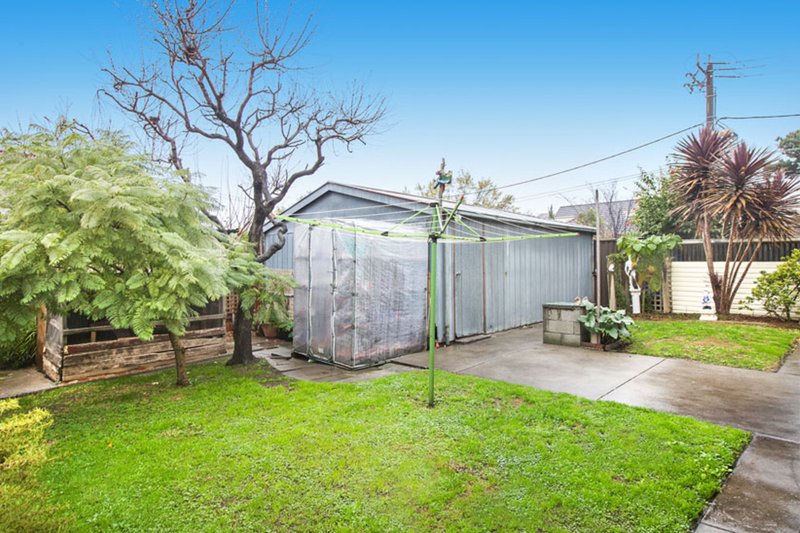 Photo - 12 Newcastle Street, Preston VIC 3072 - Image 7