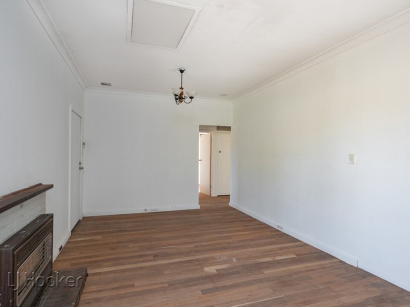 Photo - 12 Newick Street, Balga WA 6061 - Image 6