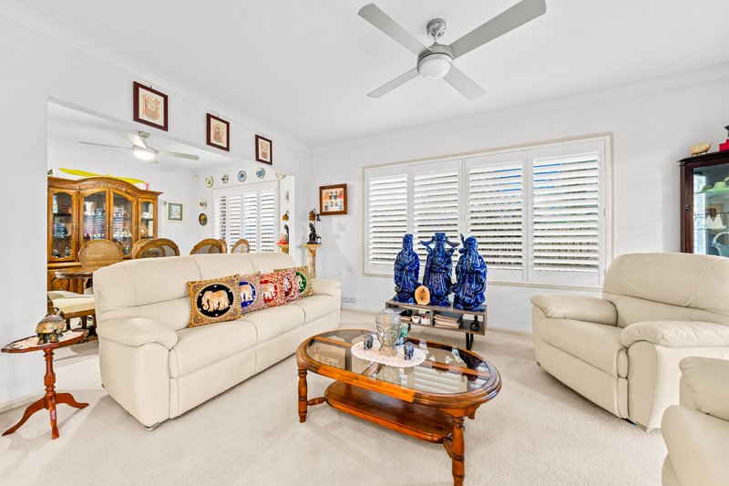 Photo - 12 Ngairi Close, Eight Mile Plains QLD 4113 - Image 3
