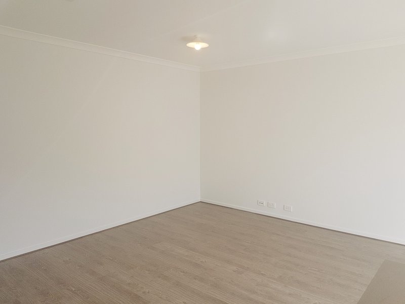 Photo - 12 Nick Way, Kalkallo VIC 3064 - Image 3