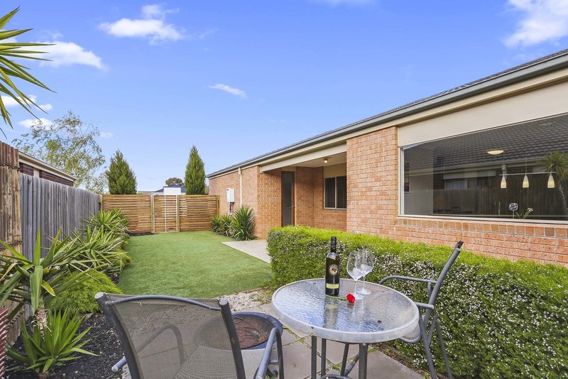 Photo - 12 Nilaur Place, Lara VIC 3212 - Image 16