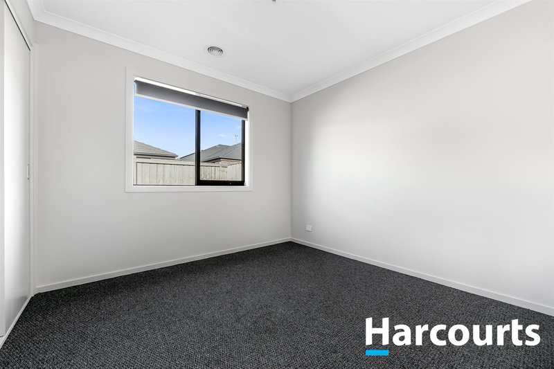 Photo - 12 Nocturne Avenue, Clyde North VIC 3978 - Image 12