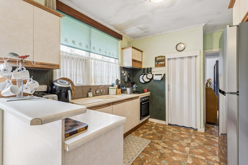 Photo - 12 Norfolk Avenue, Valley View SA 5093 - Image 4