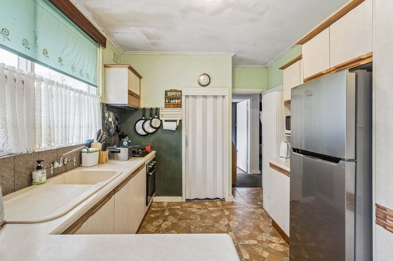 Photo - 12 Norfolk Avenue, Valley View SA 5093 - Image 6
