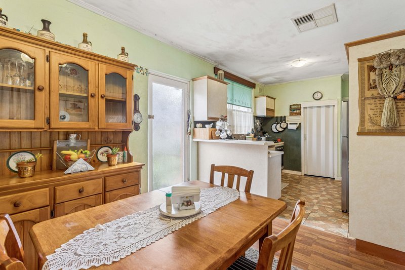 Photo - 12 Norfolk Avenue, Valley View SA 5093 - Image 8