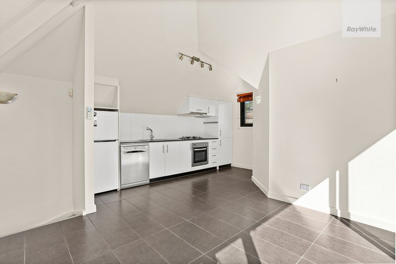 Photo - 1/2 Northcote Street, Northcote VIC 3070 - Image 4