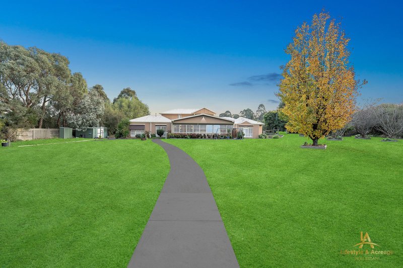 Photo - 12 Nottingham Court, Drouin VIC 3818 - Image 1
