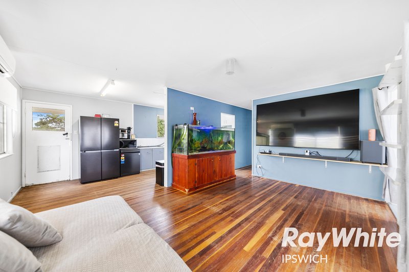 Photo - 12 Oakhill Street, One Mile QLD 4305 - Image 3