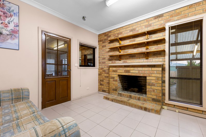 Photo - 12 Oaklands Avenue, Ferntree Gully VIC 3156 - Image 4