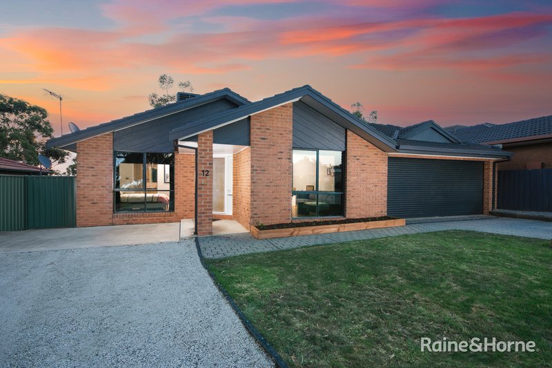 12 Oakmont Court, Sunbury VIC 3429