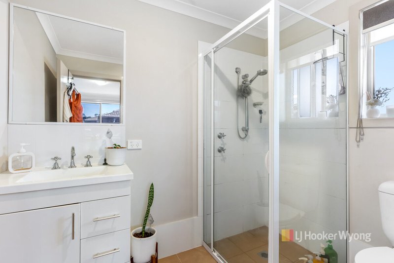 Photo - 12 Oakmont Place, Woongarrah NSW 2259 - Image 9