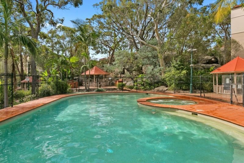 Photo - 12 Oakwood Way, Menai NSW 2234 - Image 10