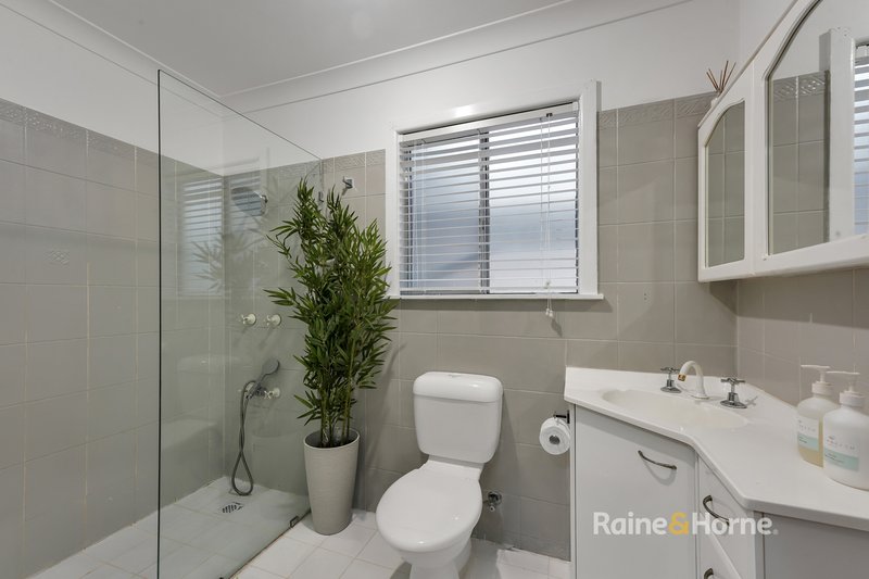 Photo - 12 Onslow Avenue, Woy Woy NSW 2256 - Image 7