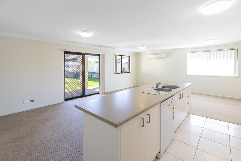Photo - 12 Opal Street, Rutherford NSW 2320 - Image 2