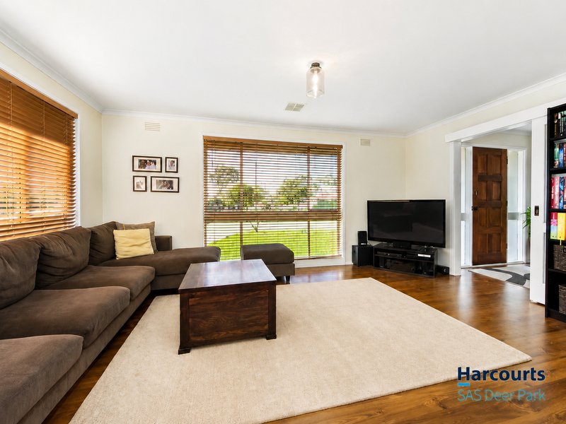 Photo - 12 Opala Court, Kings Park VIC 3021 - Image 3