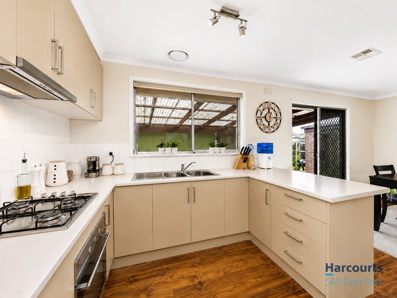 Photo - 12 Opala Court, Kings Park VIC 3021 - Image 5