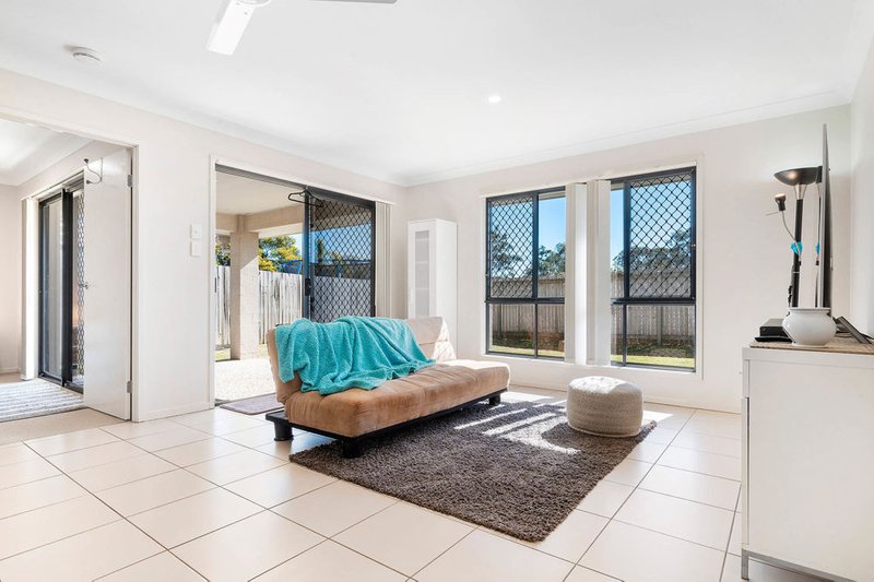 Photo - 12 Oregano Close, Griffin QLD 4503 - Image 6