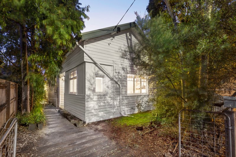 12 Orient Grove, Brunswick VIC 3056