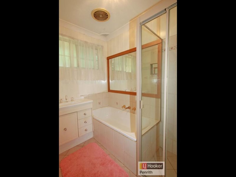 Photo - 12 Orleton Place, Werrington County NSW 2747 - Image 6