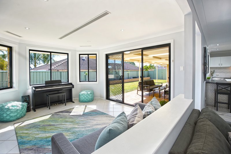 Photo - 12 Ormonde Close, Glenmore Park NSW 2745 - Image 9