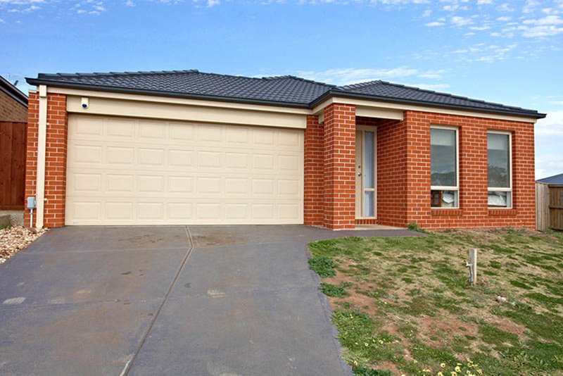 Photo - 12 Ormonde Esplanade, Melton West VIC 3337 - Image 2