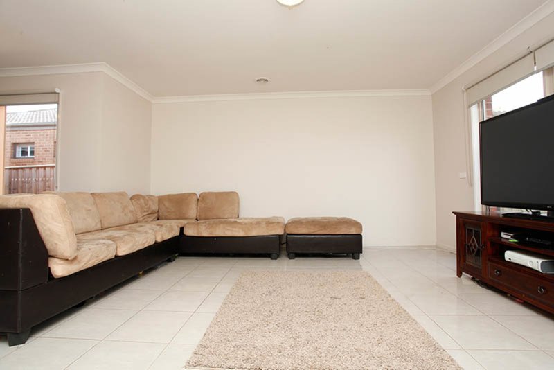 Photo - 12 Ormonde Esplanade, Melton West VIC 3337 - Image 5