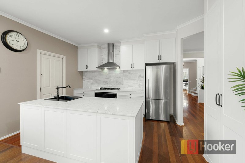 Photo - 12 Pacific Drive, Aspendale Gardens VIC 3195 - Image 7