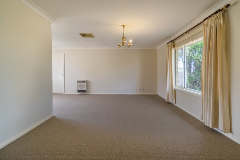 Photo - 12 Page Avenue, Dubbo NSW 2830 - Image 4