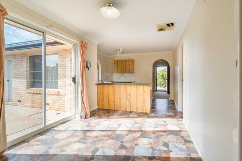 Photo - 12 Page Avenue, Dubbo NSW 2830 - Image 5