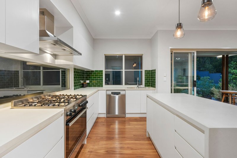 Photo - 12 Paisley Place, Spring Mountain QLD 4300 - Image 2