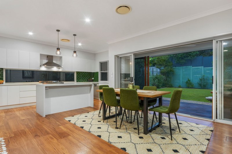 Photo - 12 Paisley Place, Spring Mountain QLD 4300 - Image 4