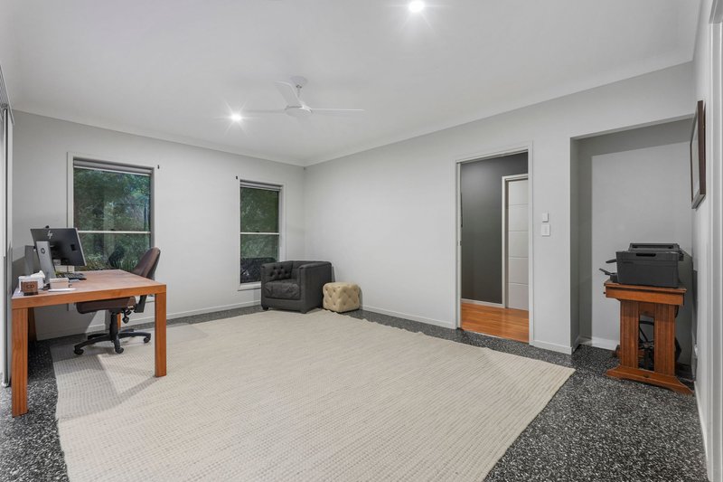Photo - 12 Paisley Place, Spring Mountain QLD 4300 - Image 29
