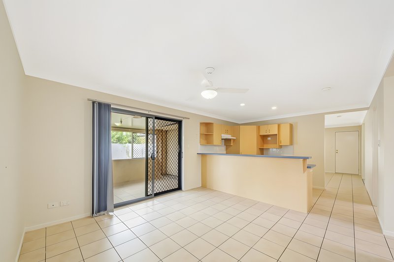 Photo - 12 Paladin Place, Bald Hills QLD 4036 - Image 5