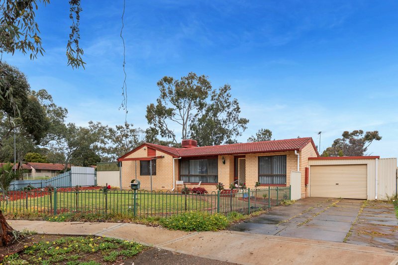 Photo - 12 Palari Crescent, Munno Para SA 5115 - Image 2