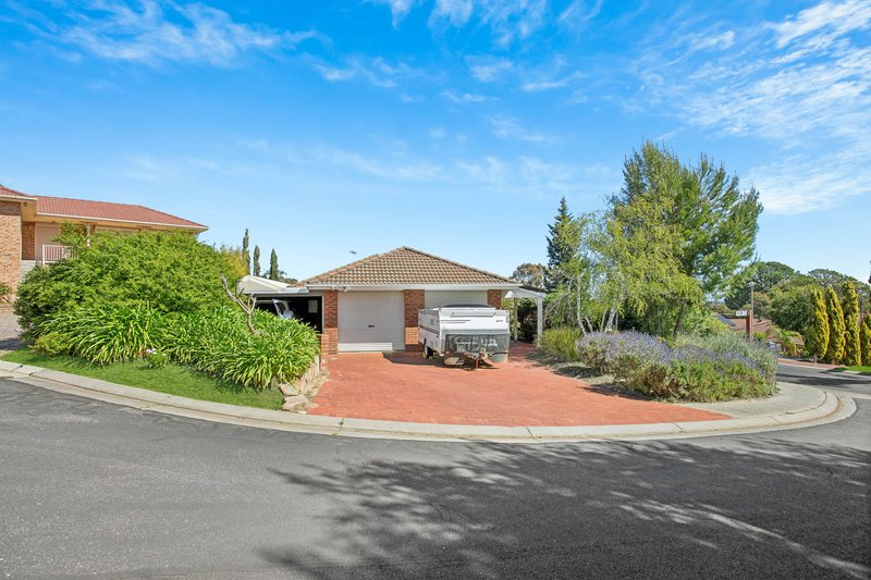 Photo - 12 Panorama Drive, Aberfoyle Park SA 5159 - Image 2