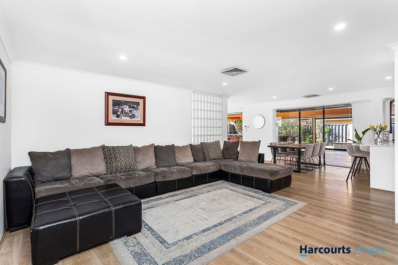 Photo - 12 Paradise Grove, Atwell WA 6164 - Image 12