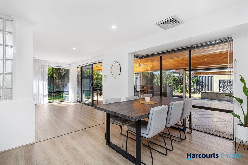 Photo - 12 Paradise Grove, Atwell WA 6164 - Image 14