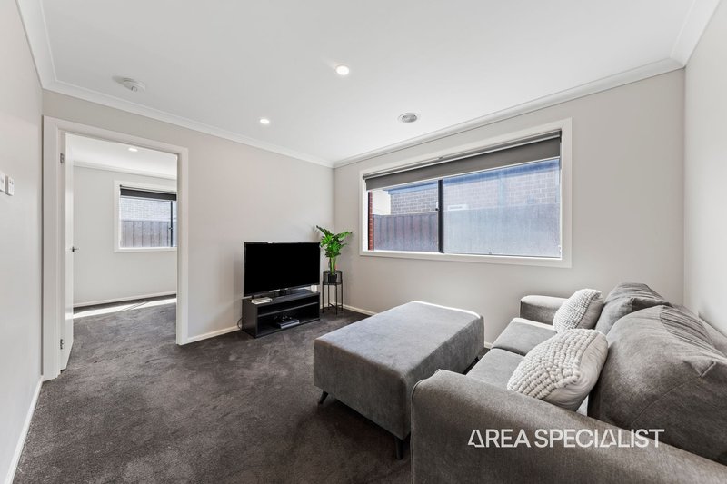 Photo - 12 Parakeet Street, Clyde North VIC 3978 - Image 13