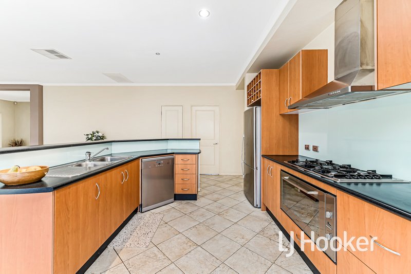 Photo - 12 Park City Drive, Lynbrook VIC 3975 - Image 8