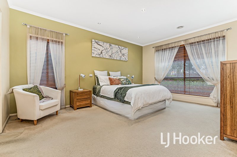 Photo - 12 Park City Drive, Lynbrook VIC 3975 - Image 11