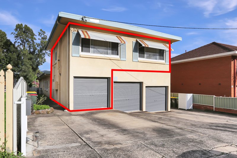 Photo - 1/2 Park Street, Wollongong NSW 2500 - Image 2