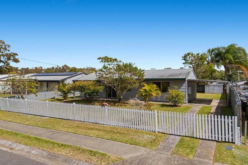 Photo - 12 Parkland Court, Eagleby QLD 4207 - Image 2