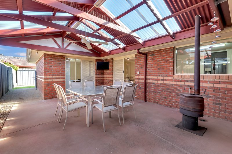 Photo - 12 Parklea Way, Tarneit VIC 3029 - Image 13