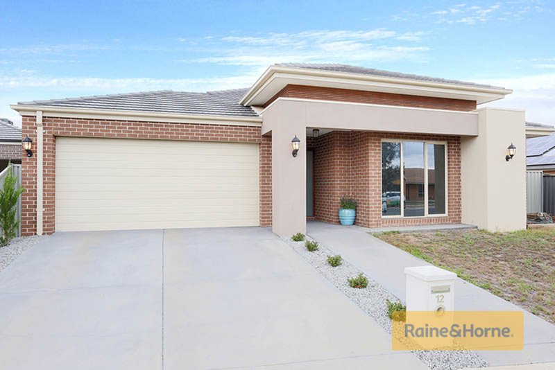 12 Parkleigh Drive, Kurunjang VIC 3337