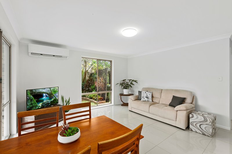 Photo - 1/2 Parkridge Drive, Molendinar QLD 4214 - Image 3