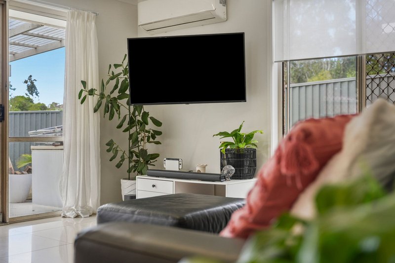 Photo - 1/2 Parkridge Drive, Molendinar QLD 4214 - Image 1