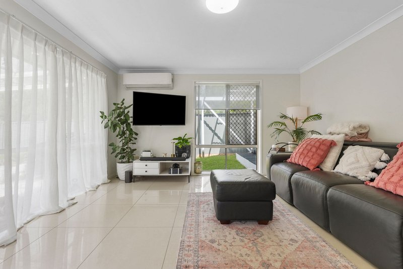 Photo - 1/2 Parkridge Drive, Molendinar QLD 4214 - Image 5