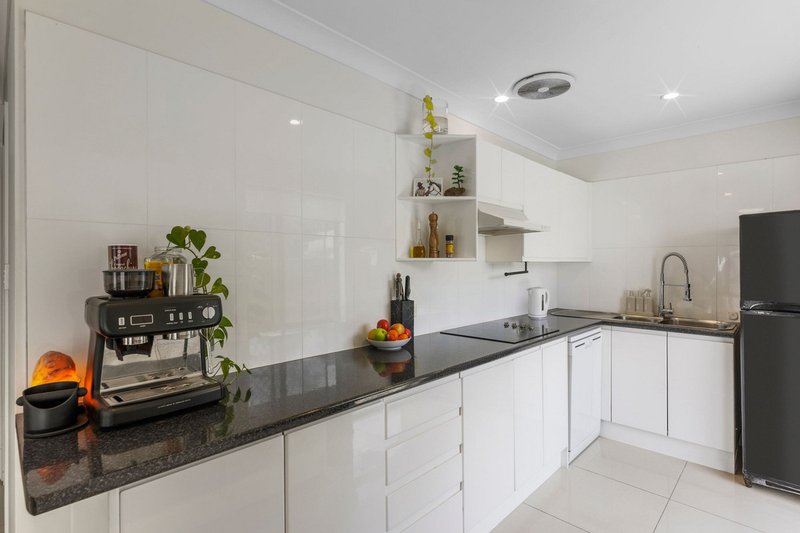 Photo - 1/2 Parkridge Drive, Molendinar QLD 4214 - Image 13